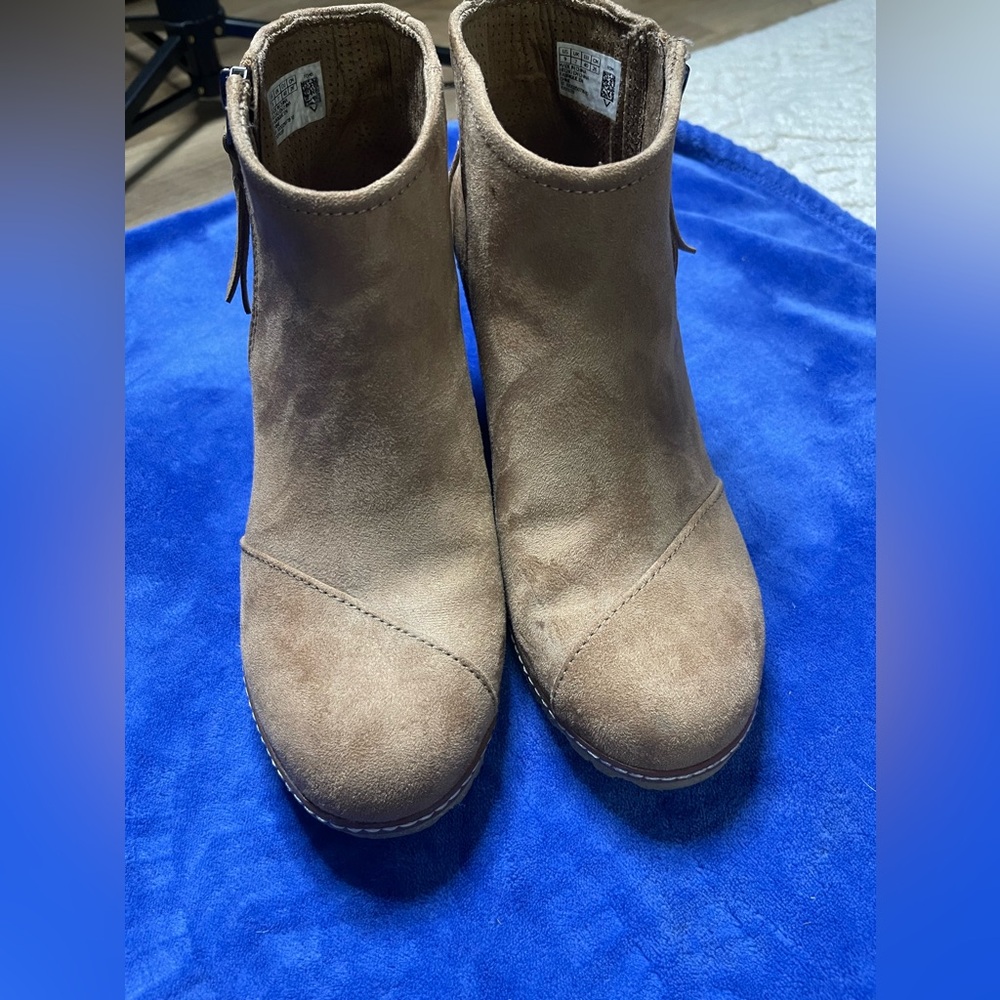 Toms booties ankle size 9